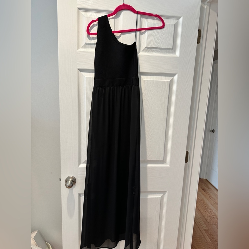Elegant Black Maxi Dress